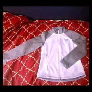 Mint condition North Face Jacket, softshell